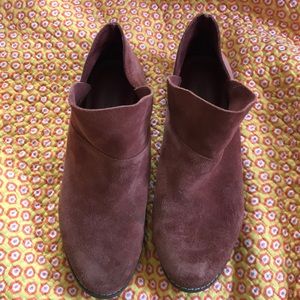 American eagle suede booties